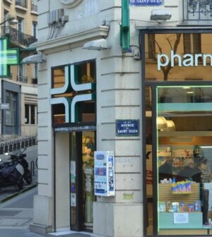 une pharmacie 